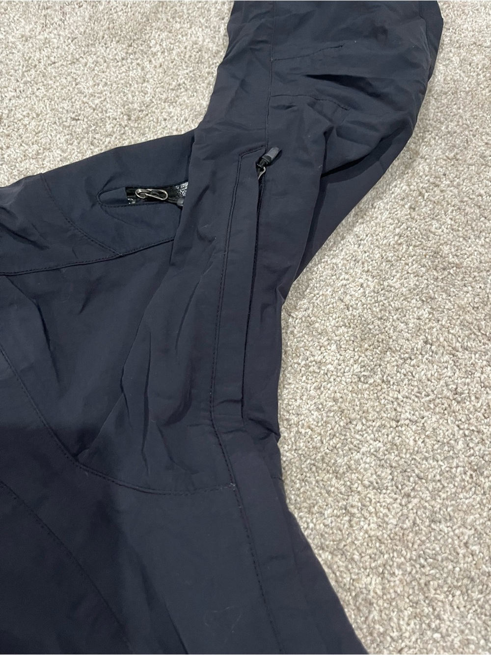 Marmot Men's Hooded Waterproof Jacket in Black - Picture 4 of 6